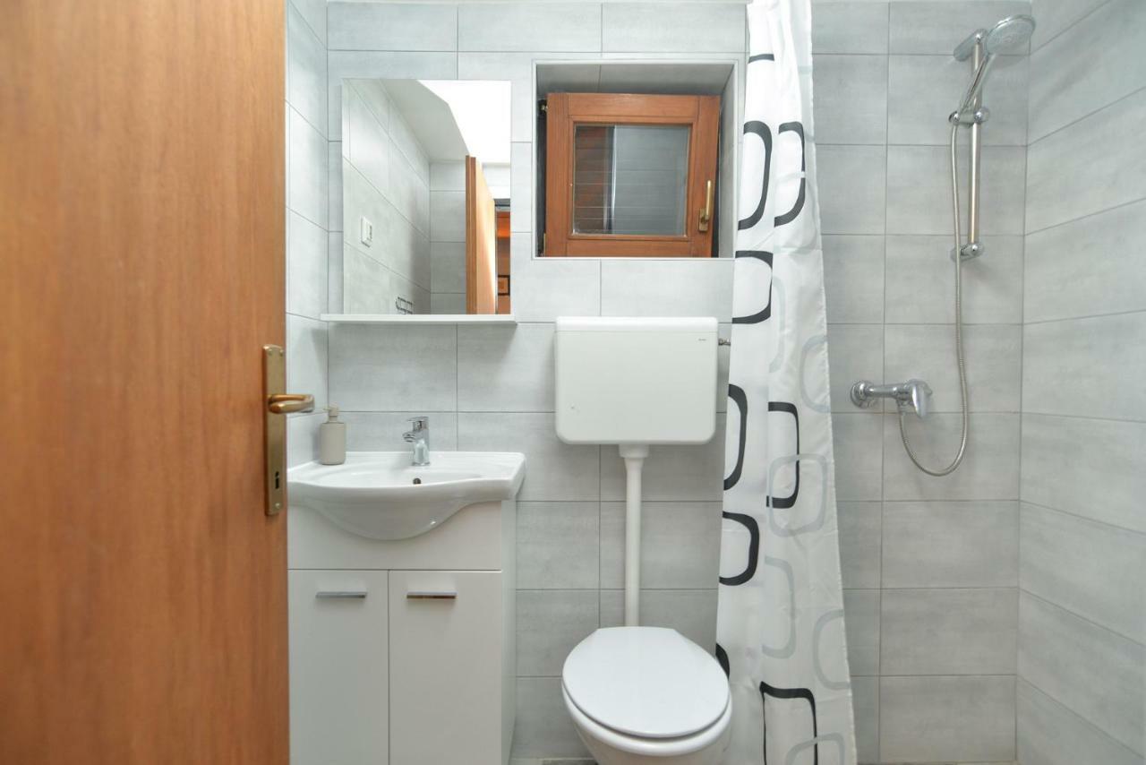 Apartment Mitar 1271 Fažana エクステリア 写真